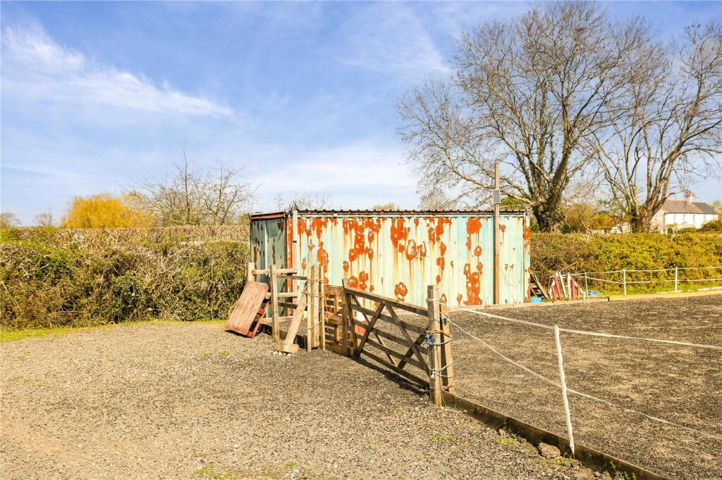 House in Weston-Super-Mare - View 4