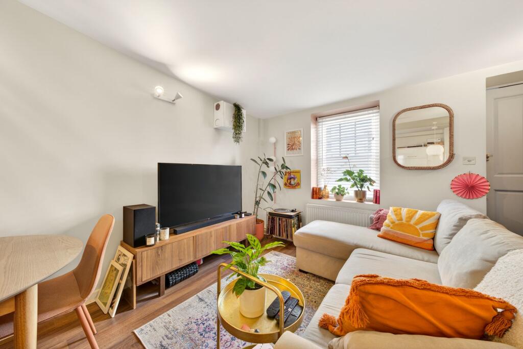 Main image of property: Pensbury Place, London, SW8