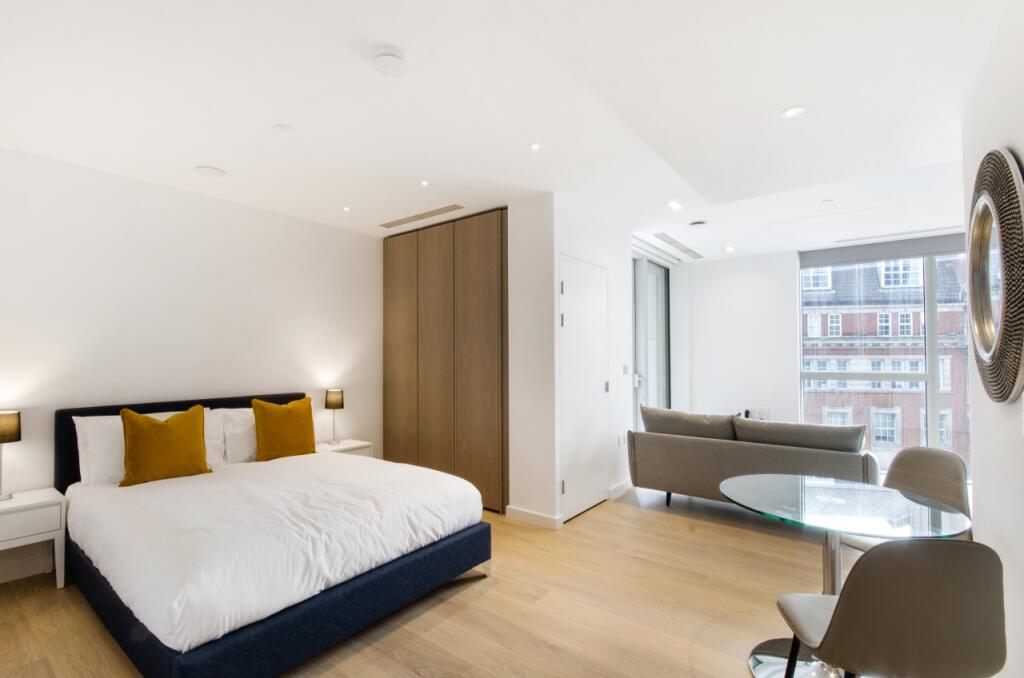 Studio flat for rent