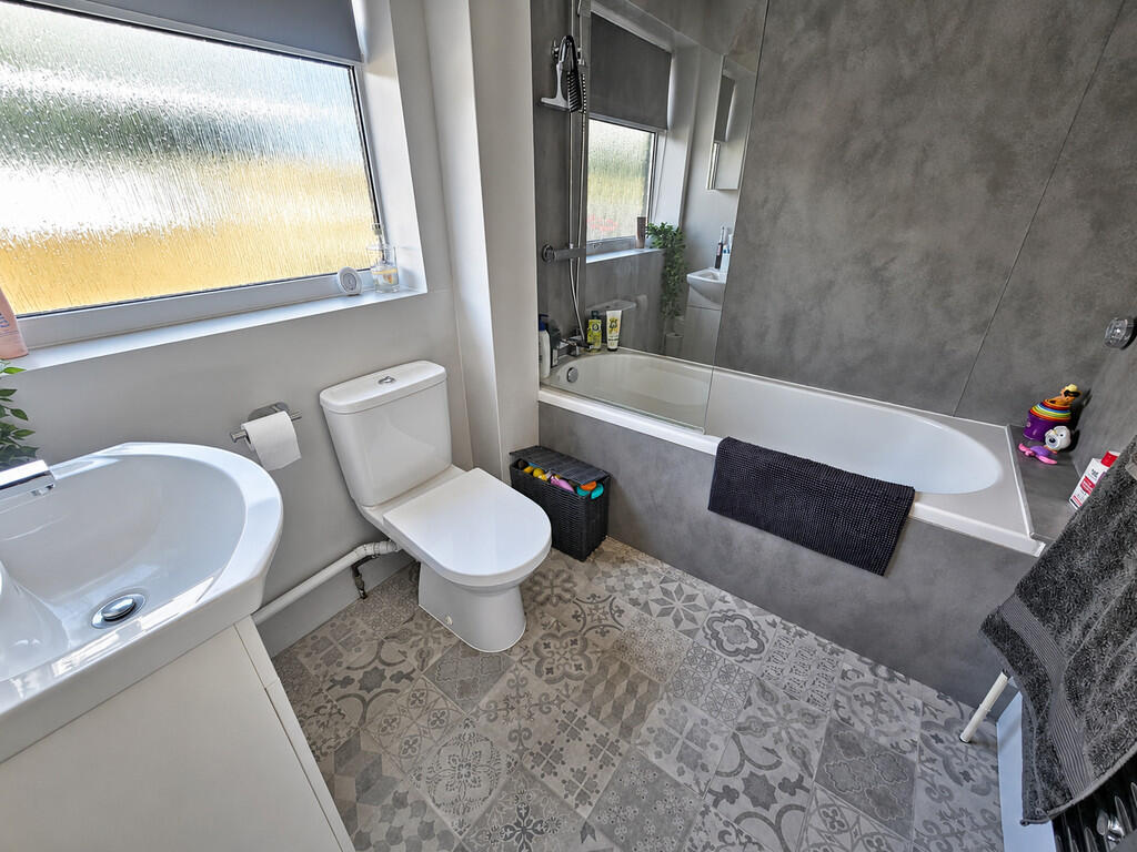 House in Adur, North Lancing, Lancing - View 4