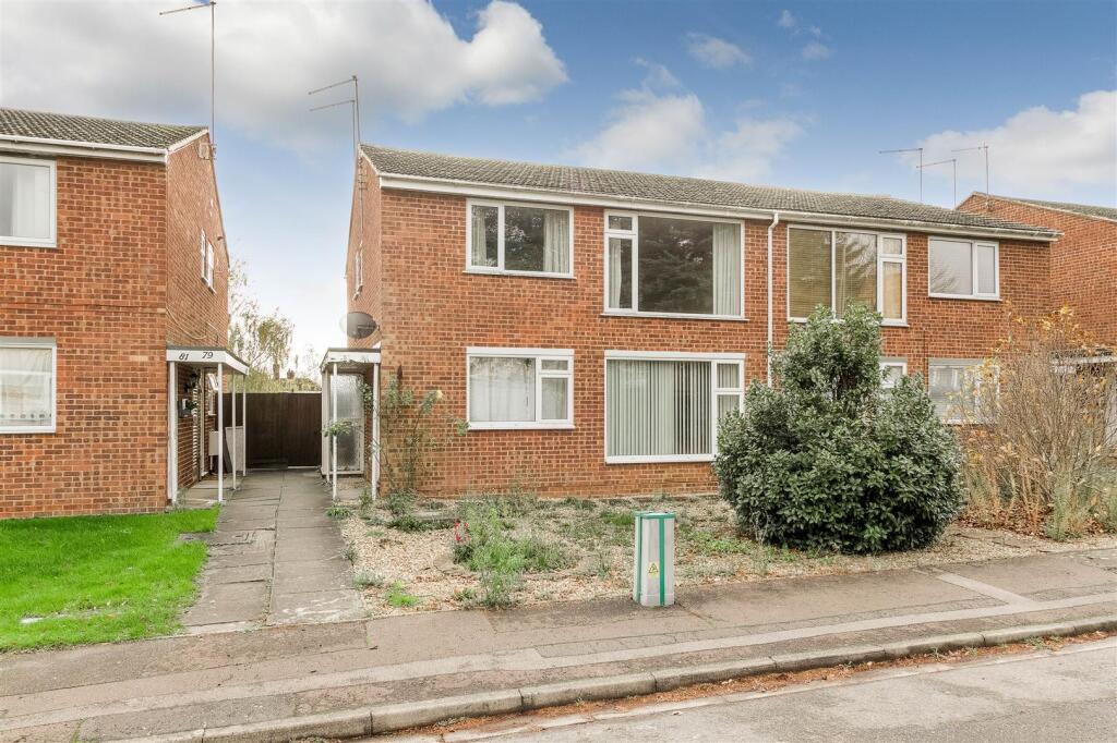 2-bed flat on Conifer Rise, Westone, Northampton, £150,000
