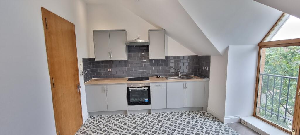 Apartment in London - View 5