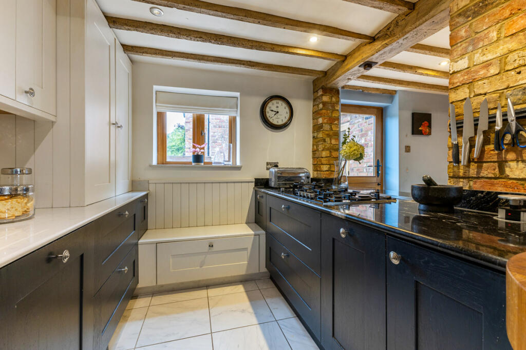 House in Cheddington - View 4