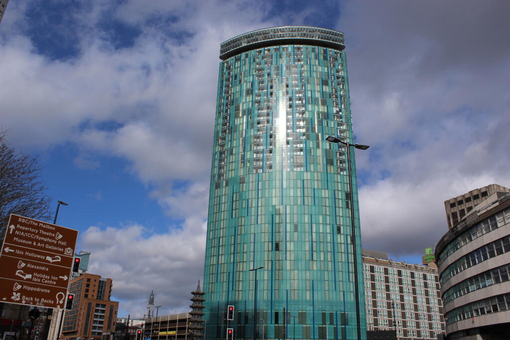 Main image of property: Beetham Tower, 10 Holloway Circus Queensway, Birmingham, West Midlands