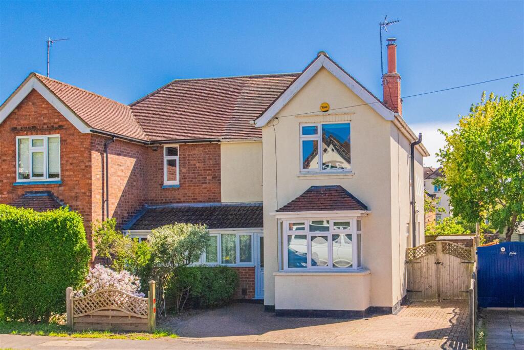 Main image of property: The Headlands, Market Harborough