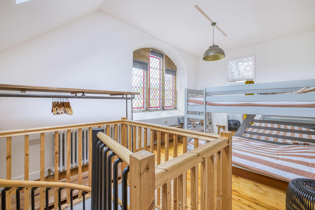 Additional image 29 of Unique 6 bedroom detached property on Bruton High Street