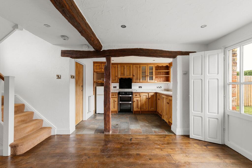 Main image of property: Pinfold Cottage, Chestnut Farm, Moor End, Acaster Malbis