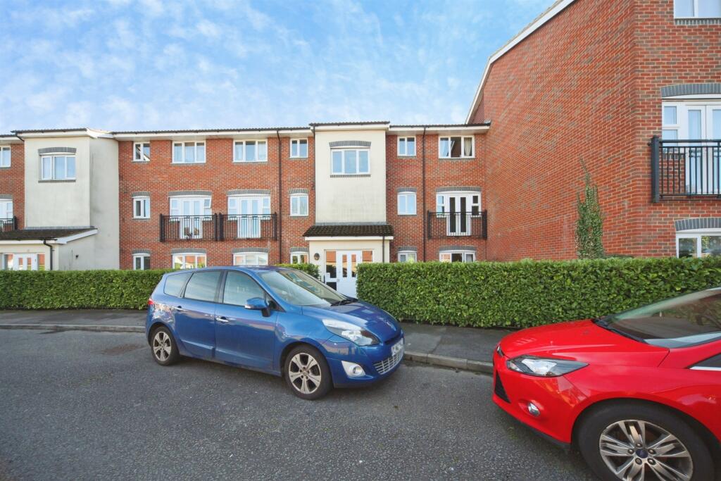 Main image of property: Kiln Way, Dunstable
