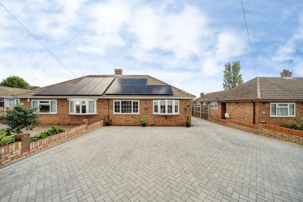 Main image of property: Shenley Road, Bletchley, Milton Keynes, Buckinghamshire, MK3