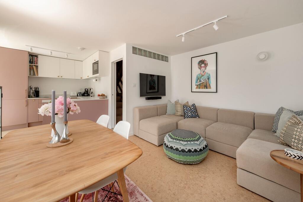 Apartment in London, City of Westminster - View 5