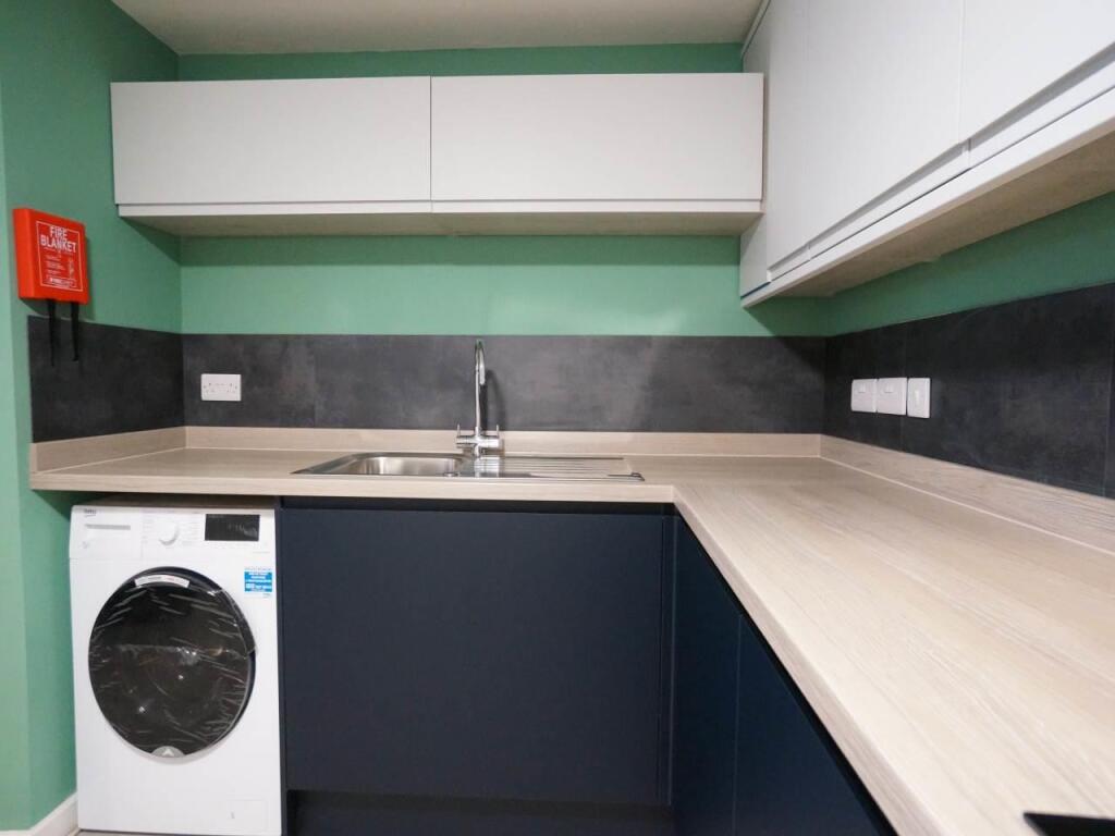 Apartment in Bangor, Gwynedd - View 4
