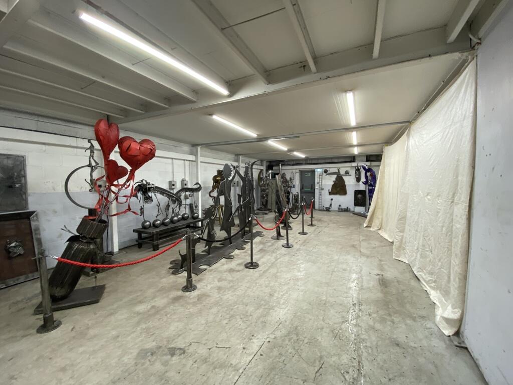 Photo 4