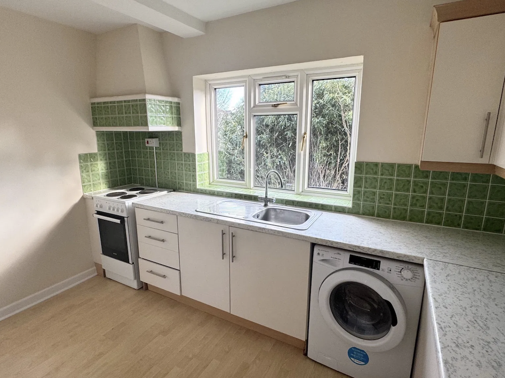 Balfour Court, Lichfield Road, Four Oaks, B74 4DB - View 5