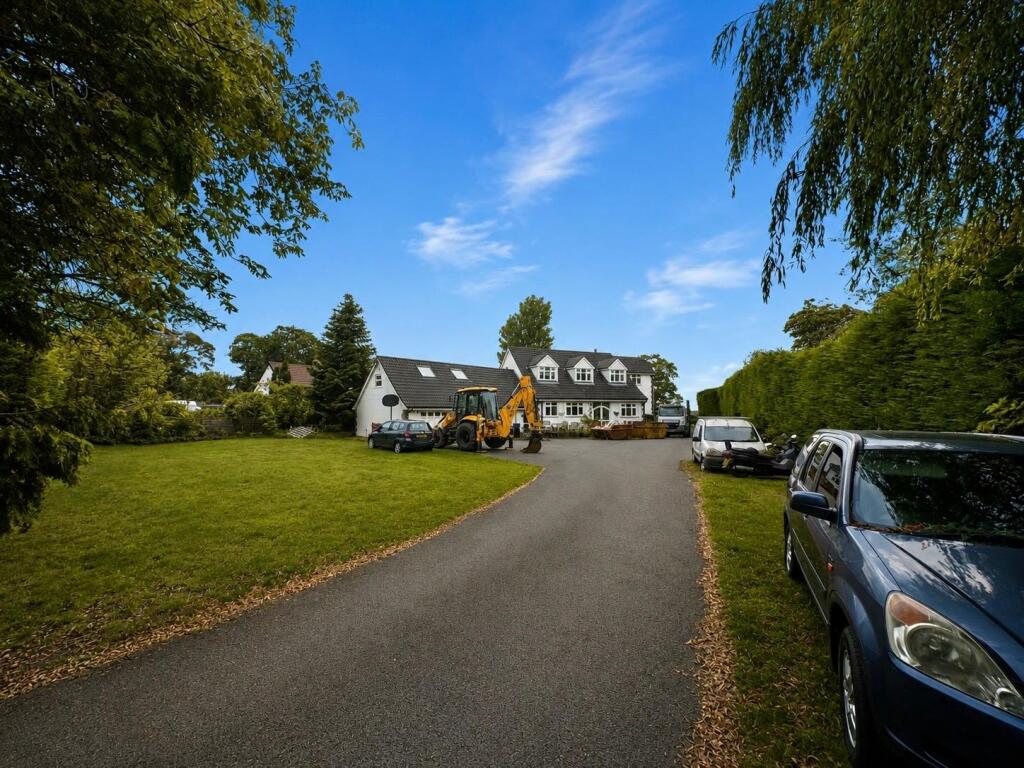 5-bed detached on 3, Hilltop Drive, Marple, Stockport, £670,000