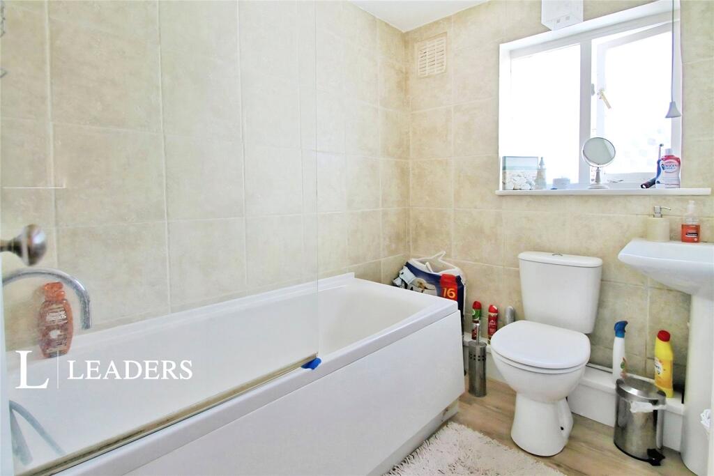 Apartment in Worthing, West Worthing - View 4