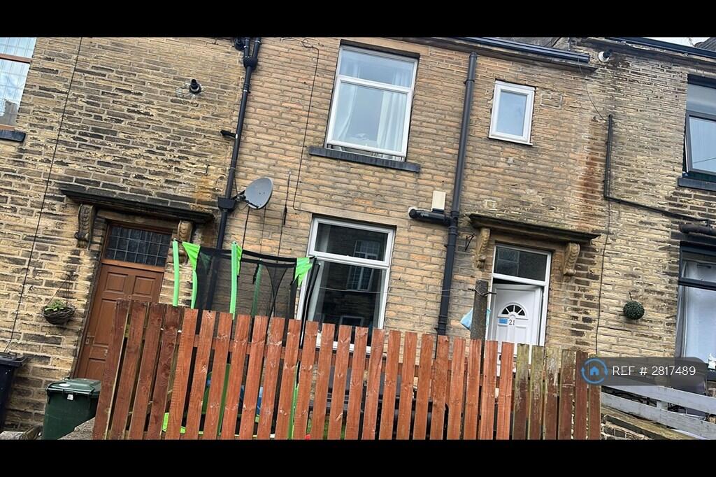 Main image of property: High Street, Thornton, Bradford, BD13