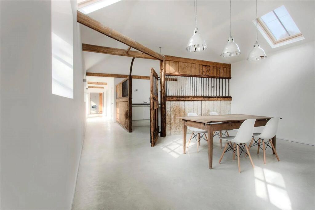 House in Headbourne Worthy - View 2