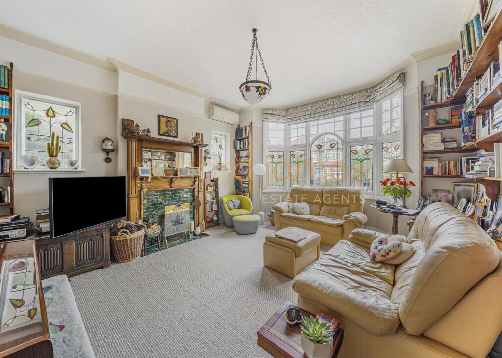 House in London - View 5