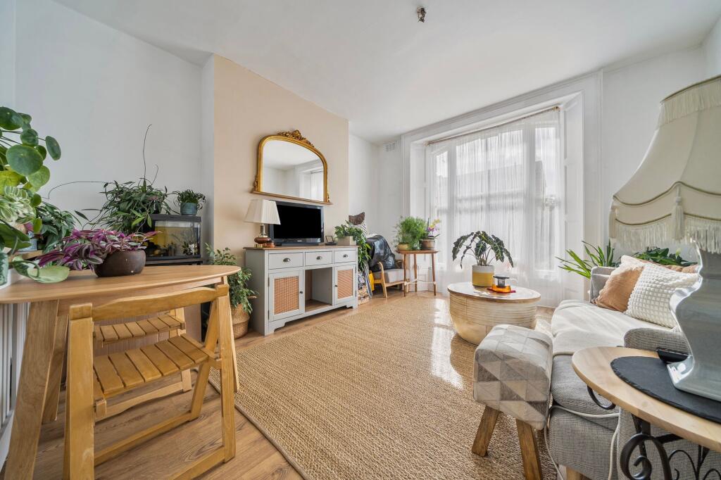 Main image of property: Woodhill, London, SE18