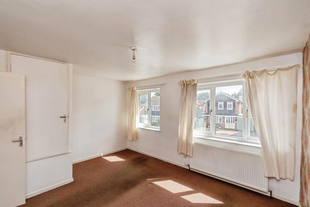 House in Walsall, The Flatts - More