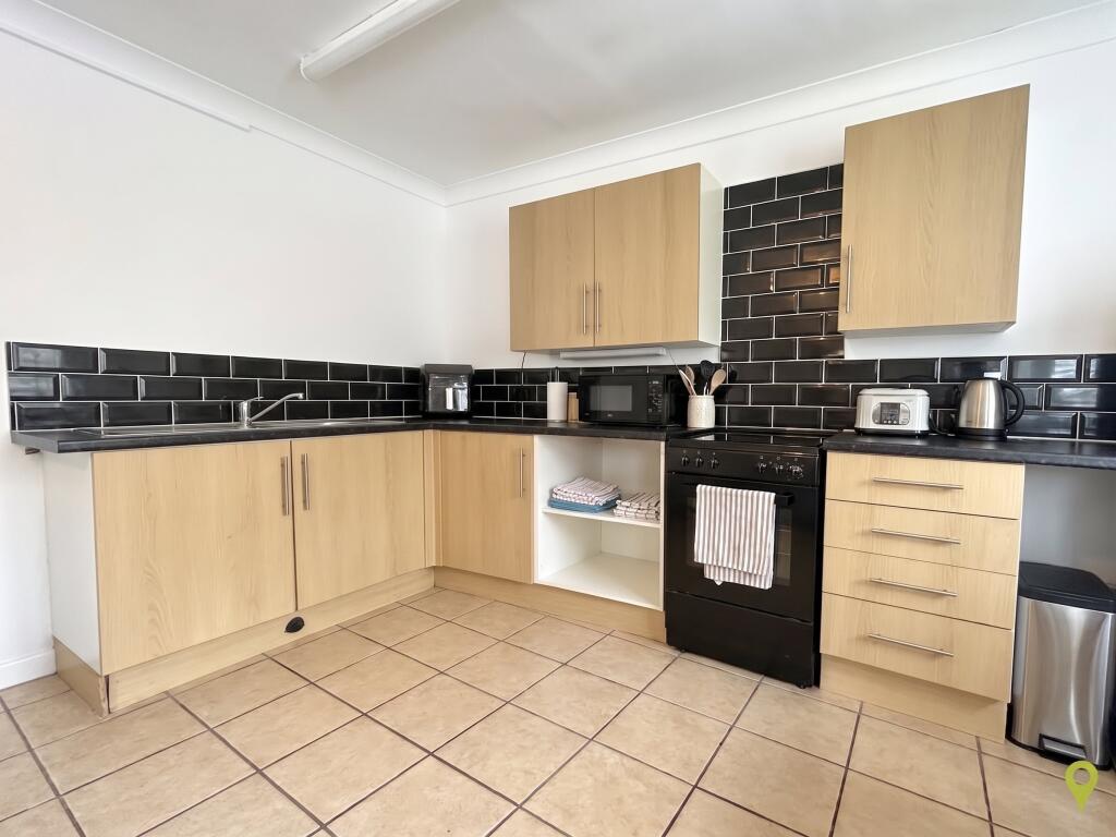 Apartment in Cardiff - View 4