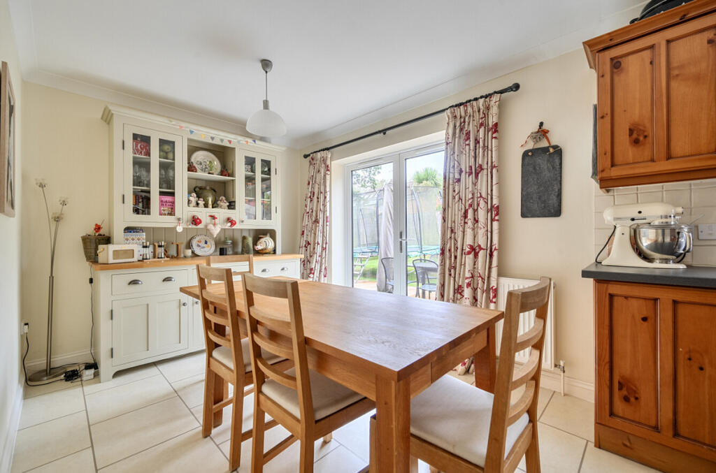 House in Salisbury - View 5