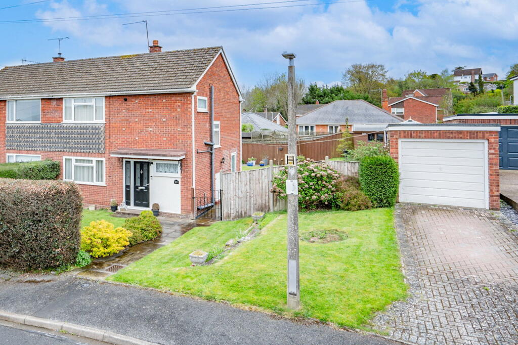 Main image of property: Broadlands Drive, Malvern, Worcestershire, WR14