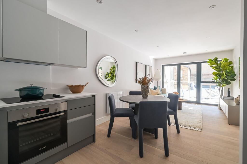 Apartment in London - View 4