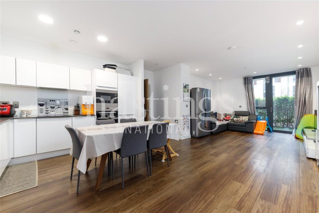 Main image of property: Hornbeam House, 22 Quebec Way, Canada Water, SE16