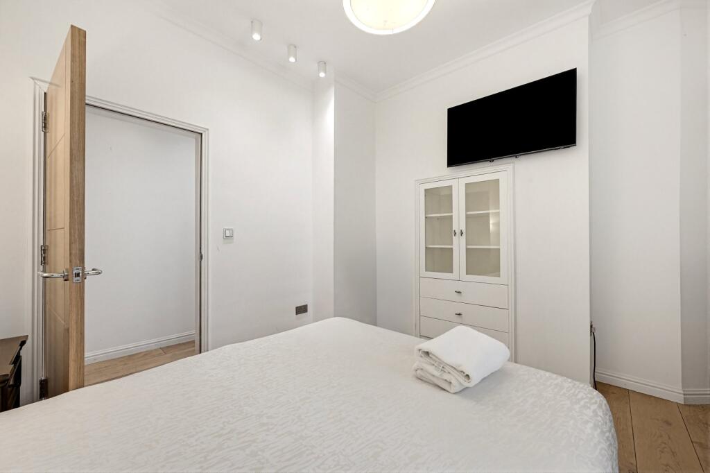3 bedroom flat for rent
