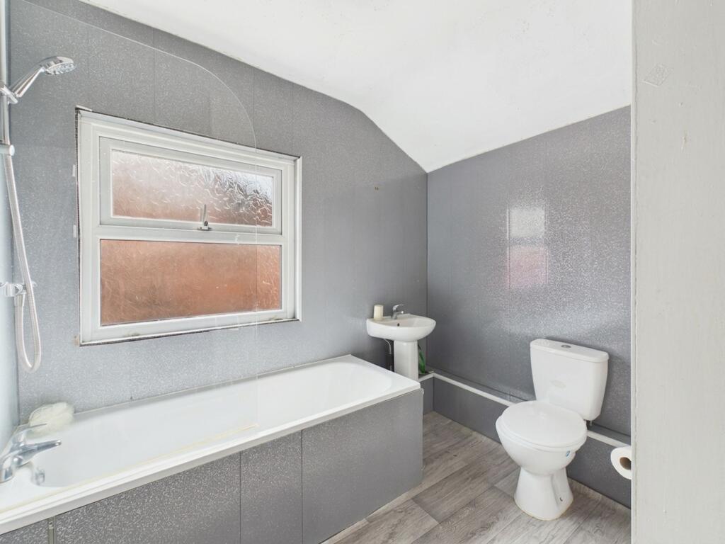 House in Sefton, Seaforth - View 4