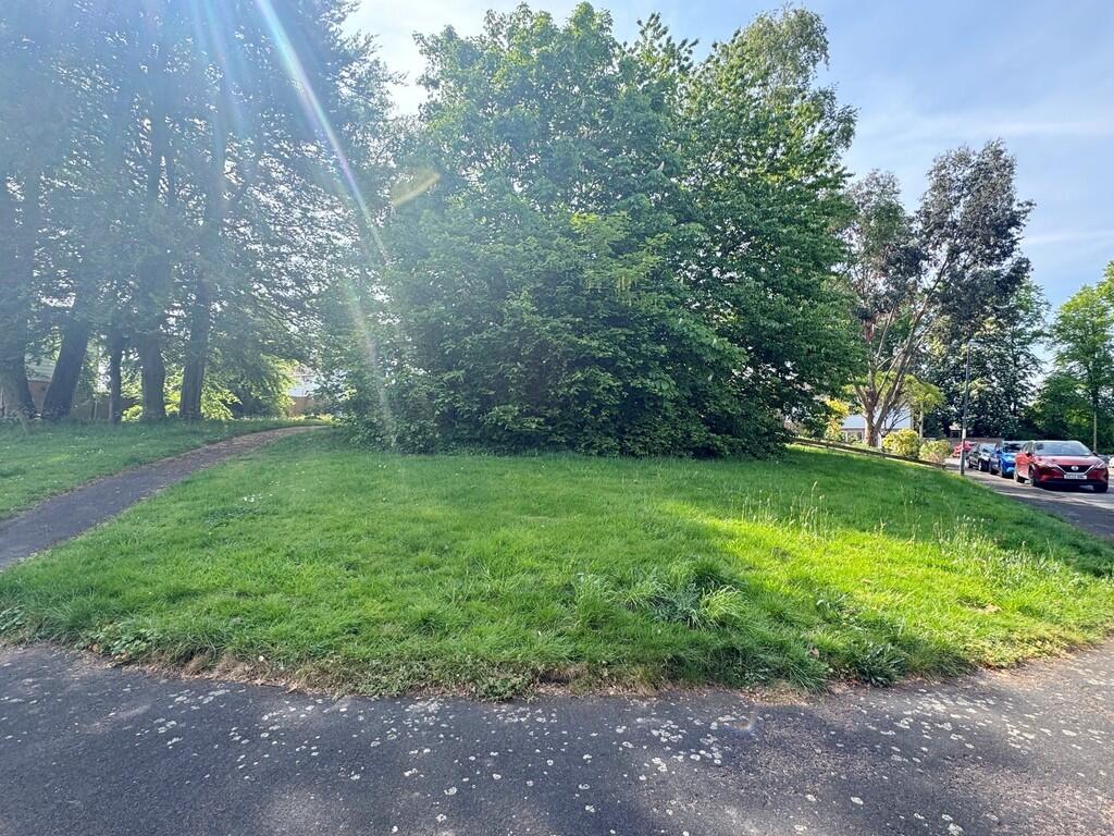 Webster Avenue, Kenilworth - More
