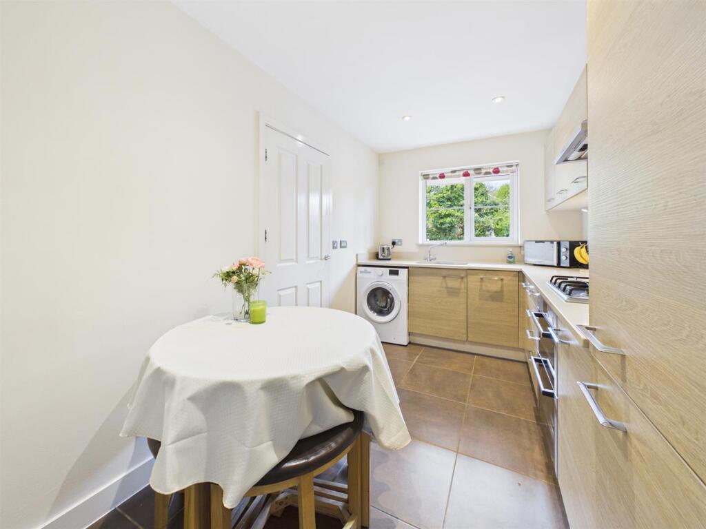 Brae View, Tilehurst, Reading – pohled 2