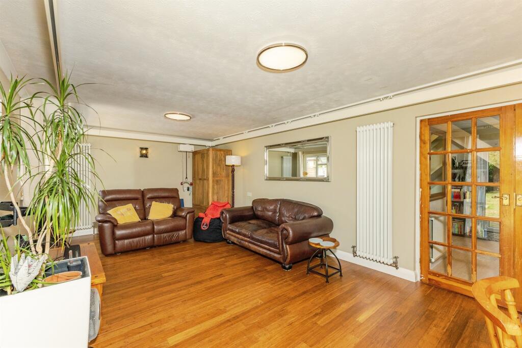 House in Reading - View 5