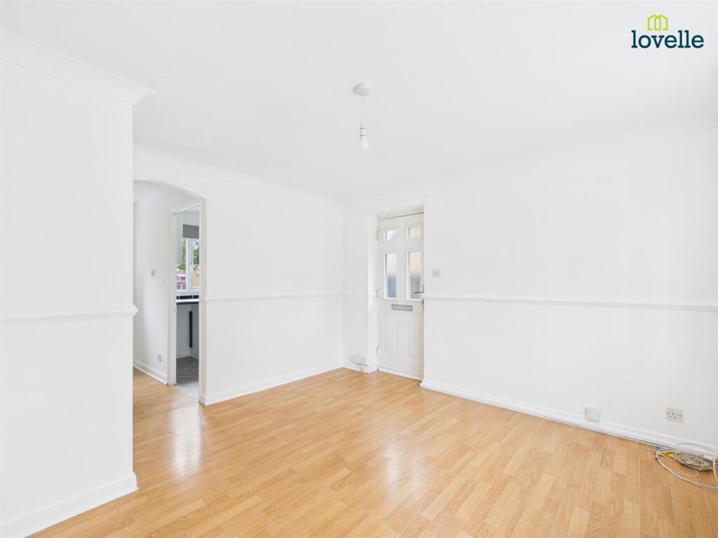 House in North Kesteven, Bracebridge Heath - View 4