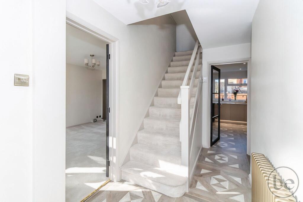 House in Reading - View 5