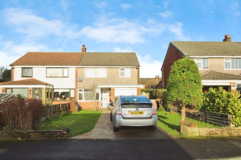 Main image of property: Nine Elms, Fulwood, PR2