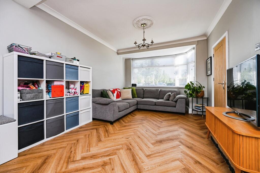 House in Knowsley, Liverpool City Region - View 4