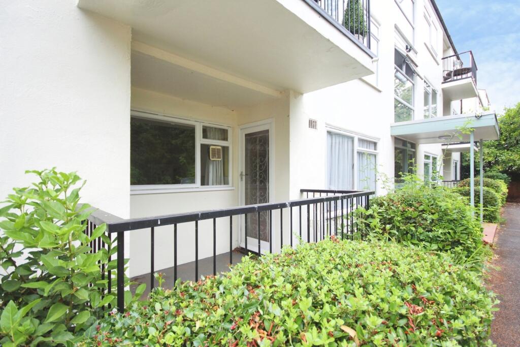 Apartment in Coventry - More