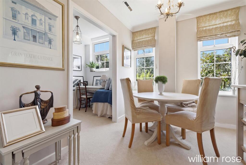 House in London - View 5