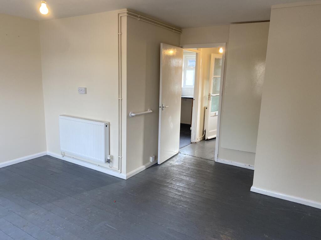 Additional image 4 of 61 Wellington Flats, Salthouse Lane, Yeovil, Somerset BA20 1TY