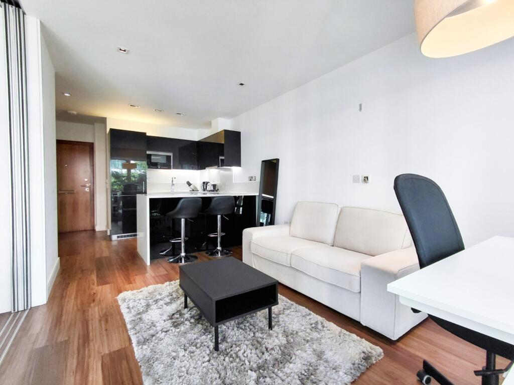 Apartment in London - View 2