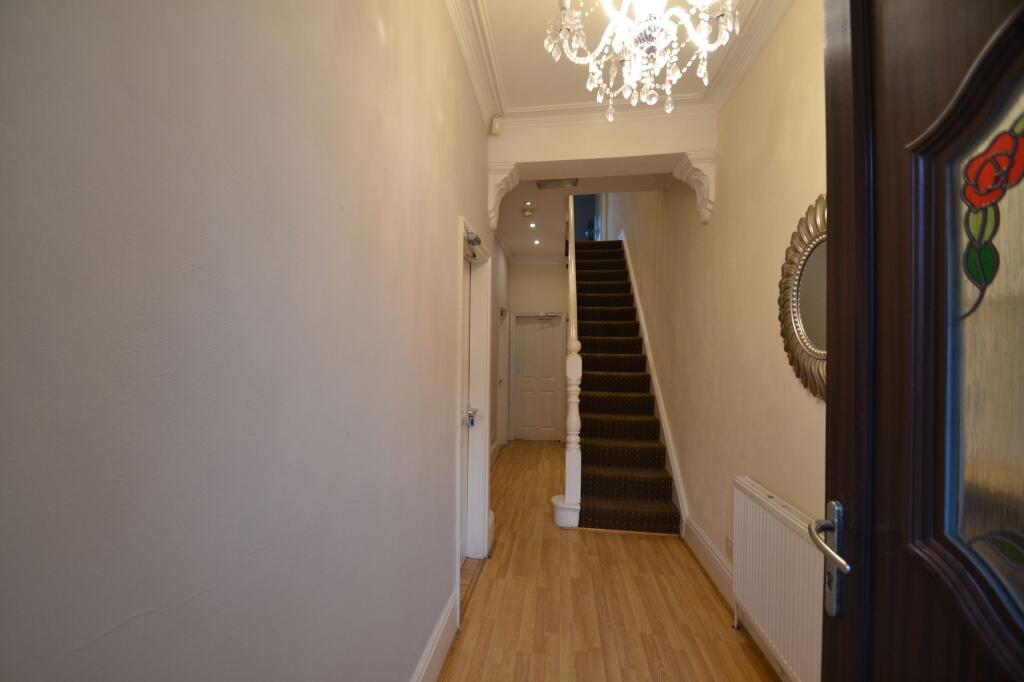 2 bedroom house share for rent