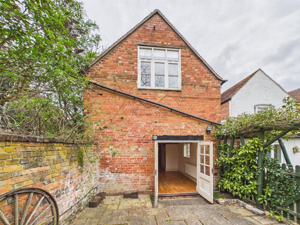 Main image of property: North Street, Thame, Oxfordshire, OX9