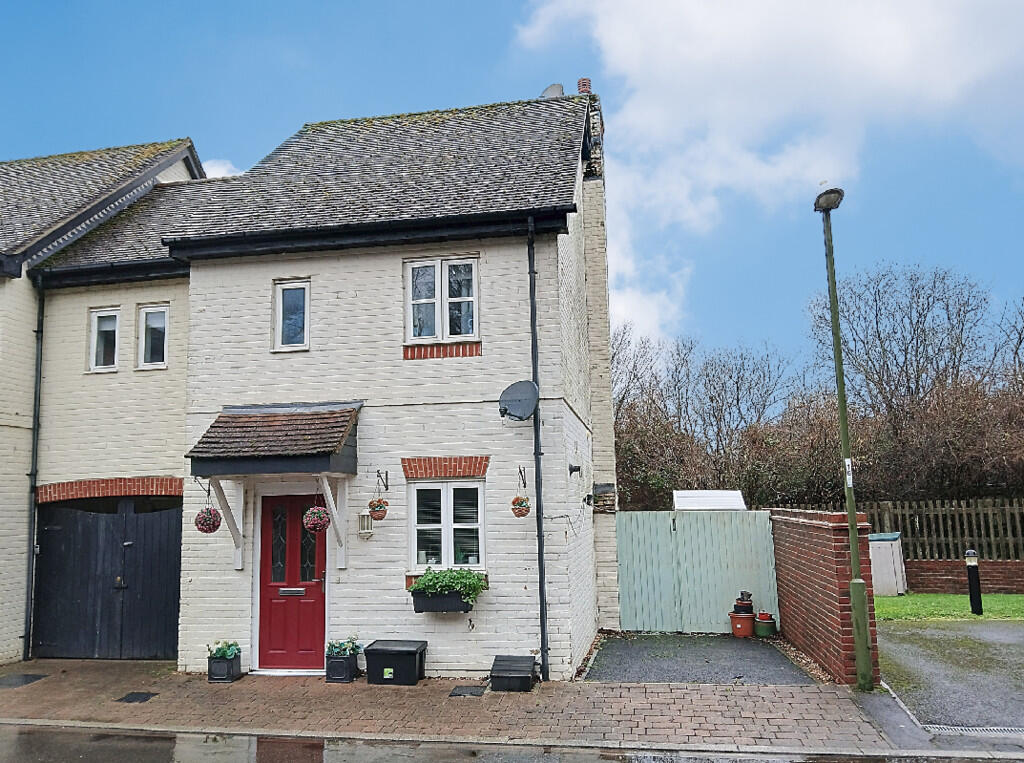 Main image of property: Holders Close, Billingshurst