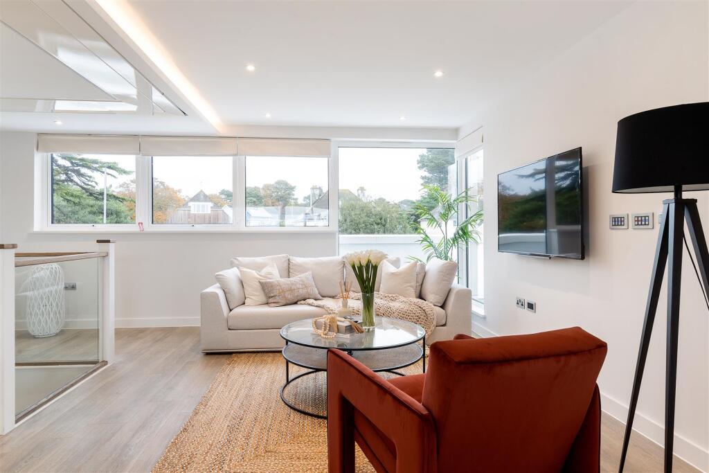 Additional image 5 of Sandbanks Road, Lilliput
