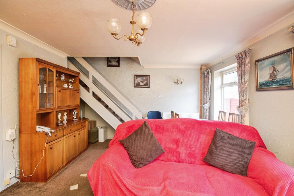 House in Sandwell, West Midlands - View 5