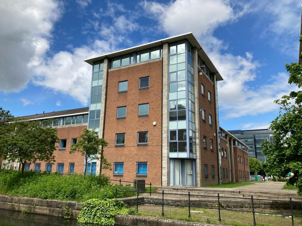 Main image of property: 3-7 Drake Walk, Waterfront 2000, Cardiff, CF10 4LG