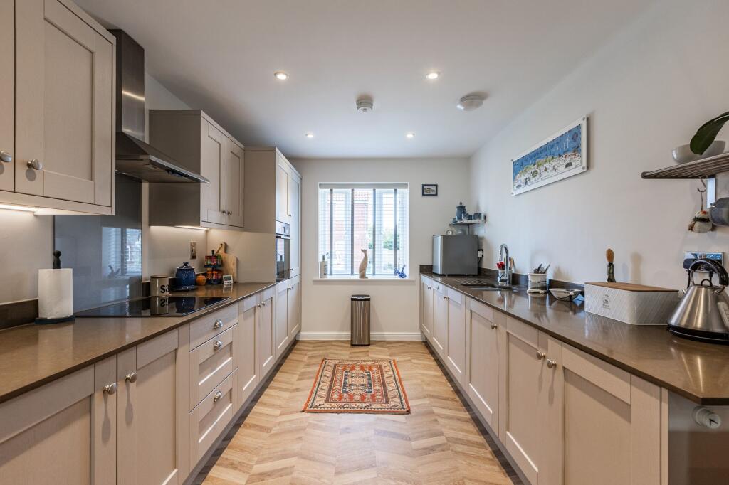 Beautifully Finished Home in Docking Perfect for Coastal Living photo 3