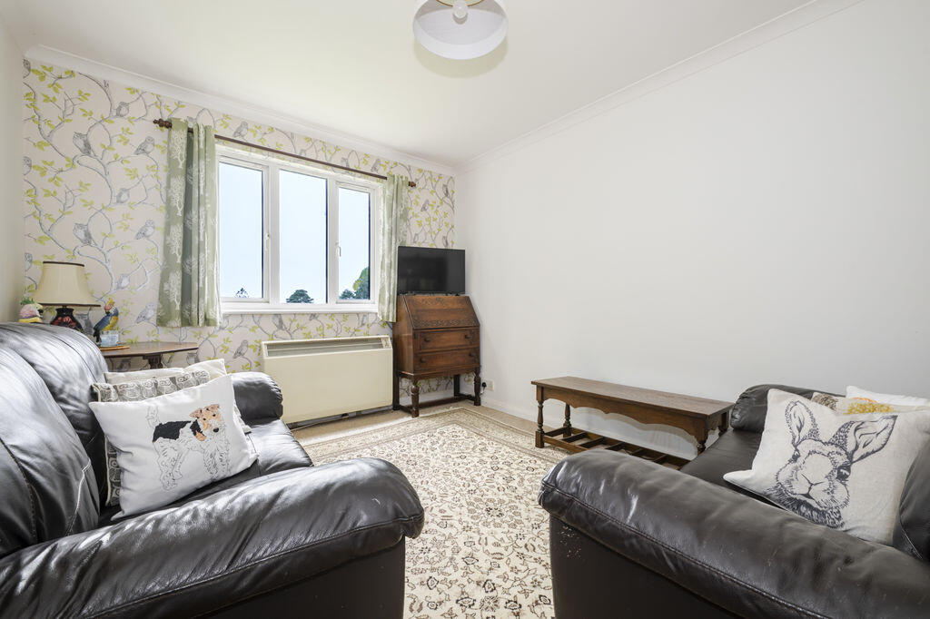 Apartment in Tonbridge - More